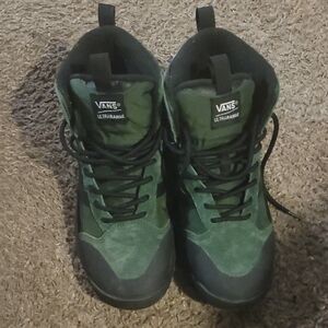 Vans Ultrarange High-Top Green and Black Sneakers